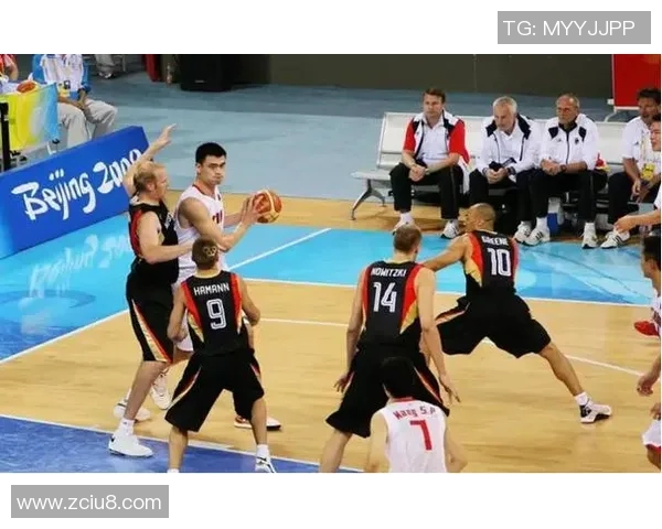 南京篮球队在洲际杯积分榜上以73分稳居第一名表现出色